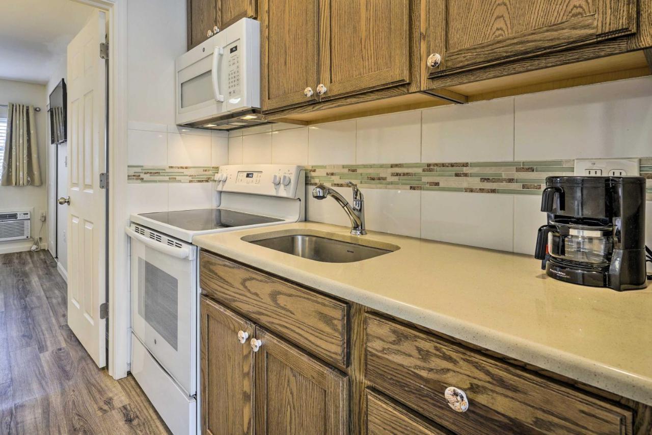 Brigantine Vacation Rental - Walk To Beach! Екстер'єр фото