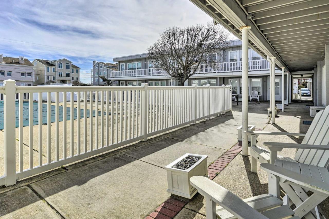 Brigantine Vacation Rental - Walk To Beach! Екстер'єр фото